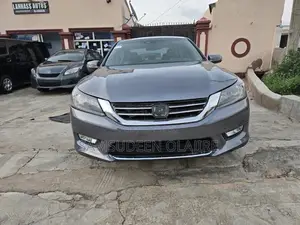 Honda Accord Touring V-6 4dr Sedan (3.5L 6cyl 6A) 2014 Gray