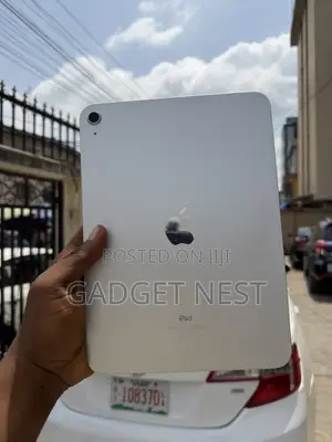 Apple iPad 10.2 (2020) 64 GB Silver