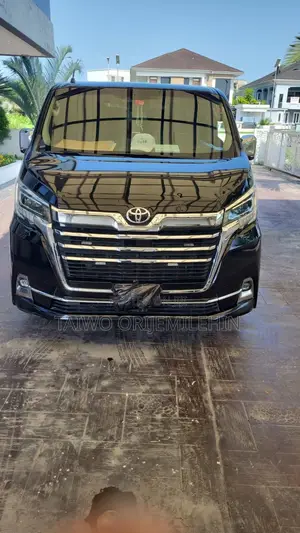 Toyota Granvia 2023 Black