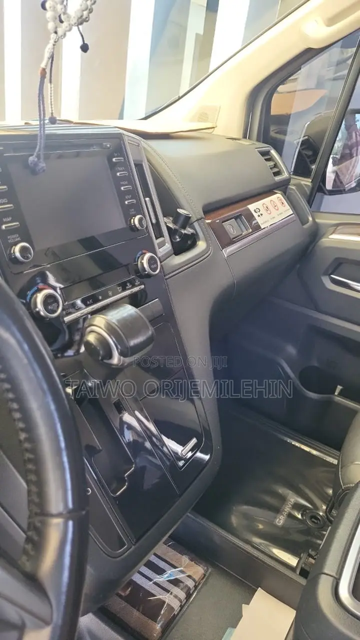 Toyota Granvia 2023 Black