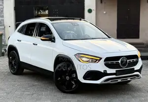 Mercedes-Benz GLA 250 2022 White