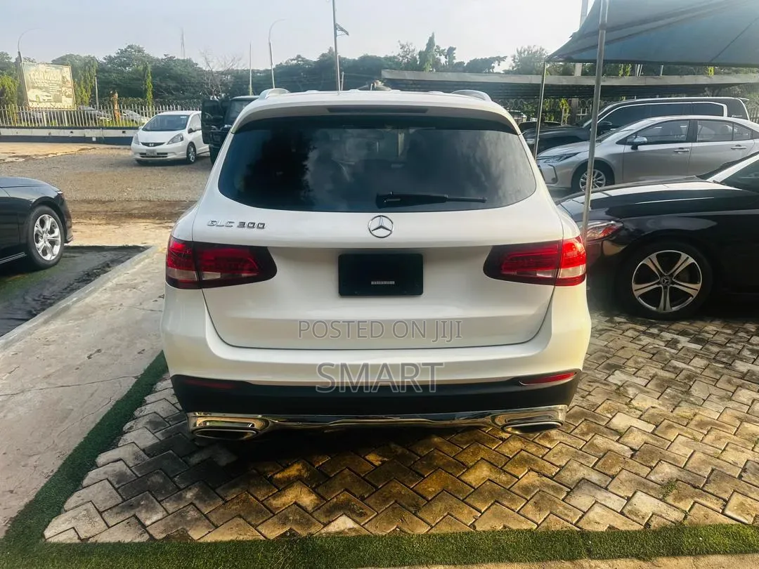 Mercedes-Benz GLC-Class 2017 White