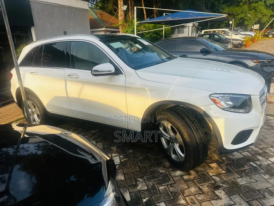 Mercedes-Benz GLC-Class 2017 White