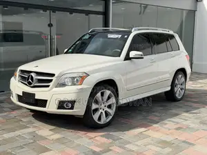 Mercedes-Benz GLK-Class 350 4MATIC 2011 White