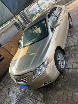 Toyota Camry 2008 Gold