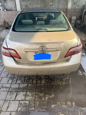 Toyota Camry 2008 Gold