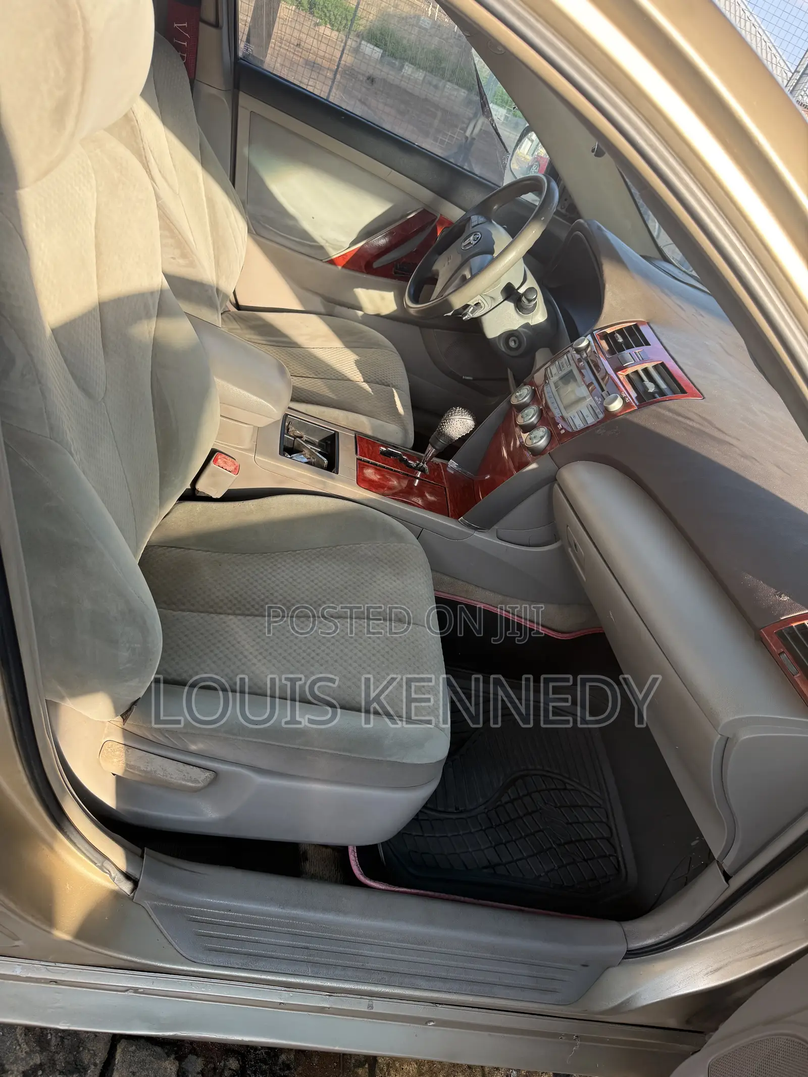 Toyota Camry 2008 Gold