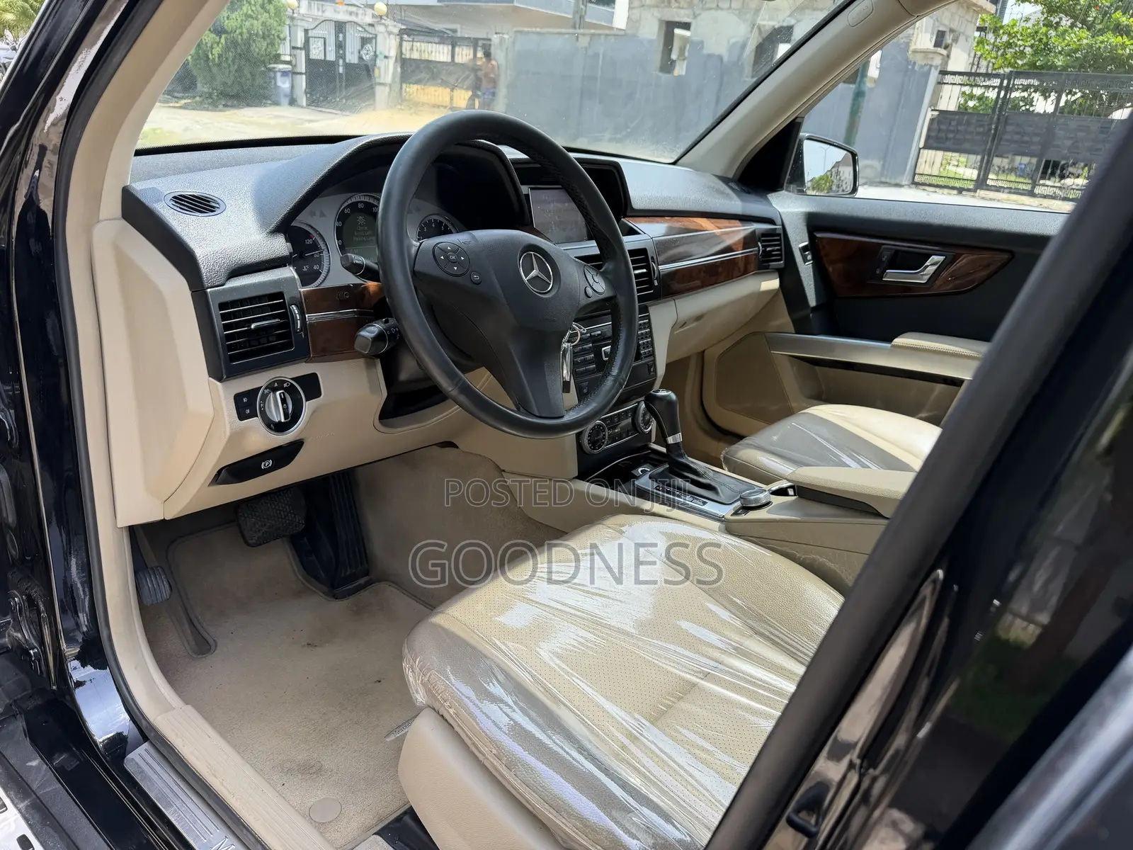 Mercedes-Benz GLK-Class 2012 Black