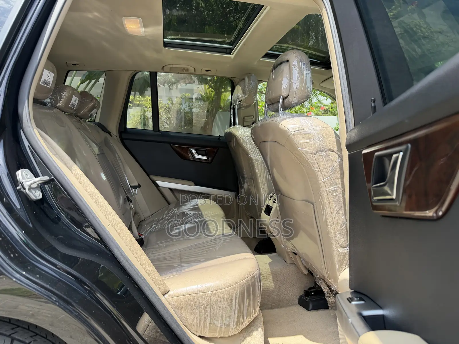 Mercedes-Benz GLK-Class 2012 Black