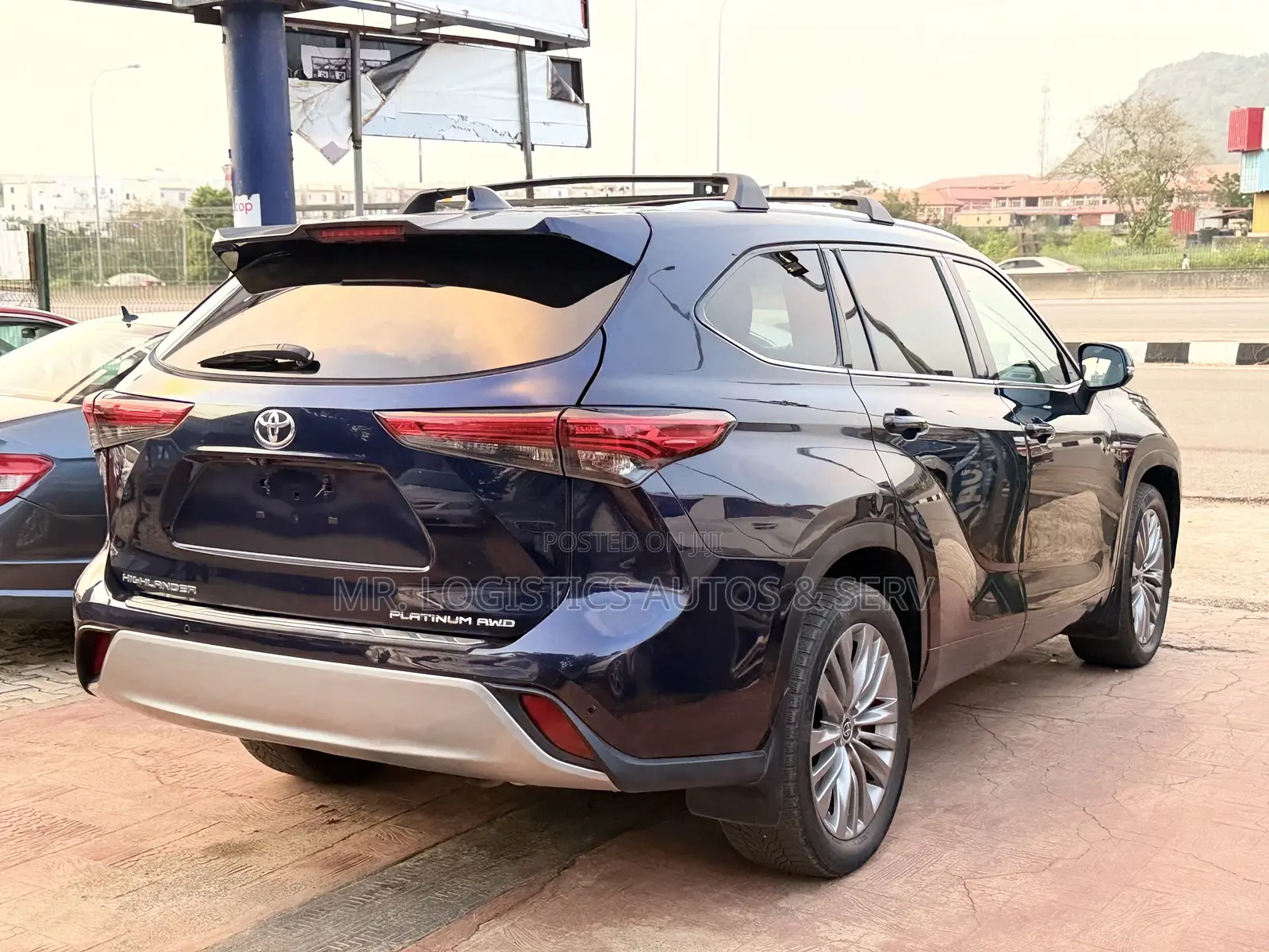 Toyota Highlander 2023 Blue