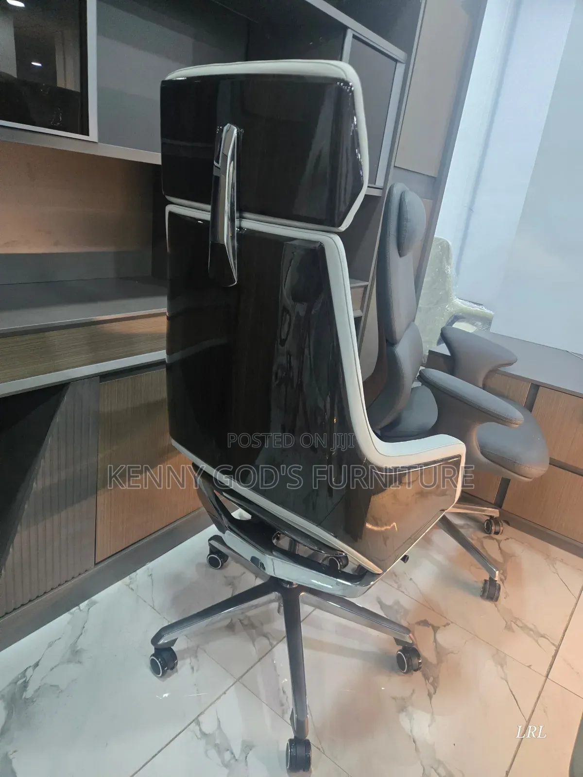Classic Supper Executive Office Chair
