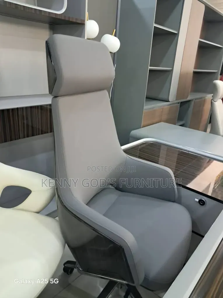 Classic Supper Executive Office Chair
