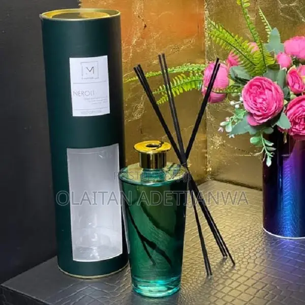 DIFFUSER Madison & Mayfair 500ml Green Glass Reed Diffuser in Ner