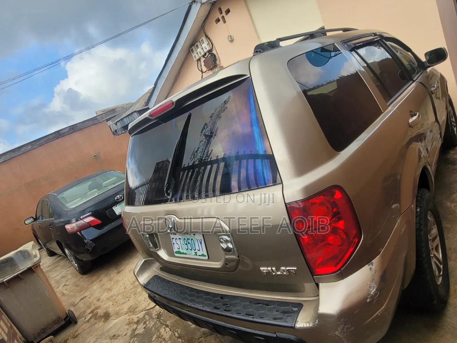 Honda Pilot 2003 Gold