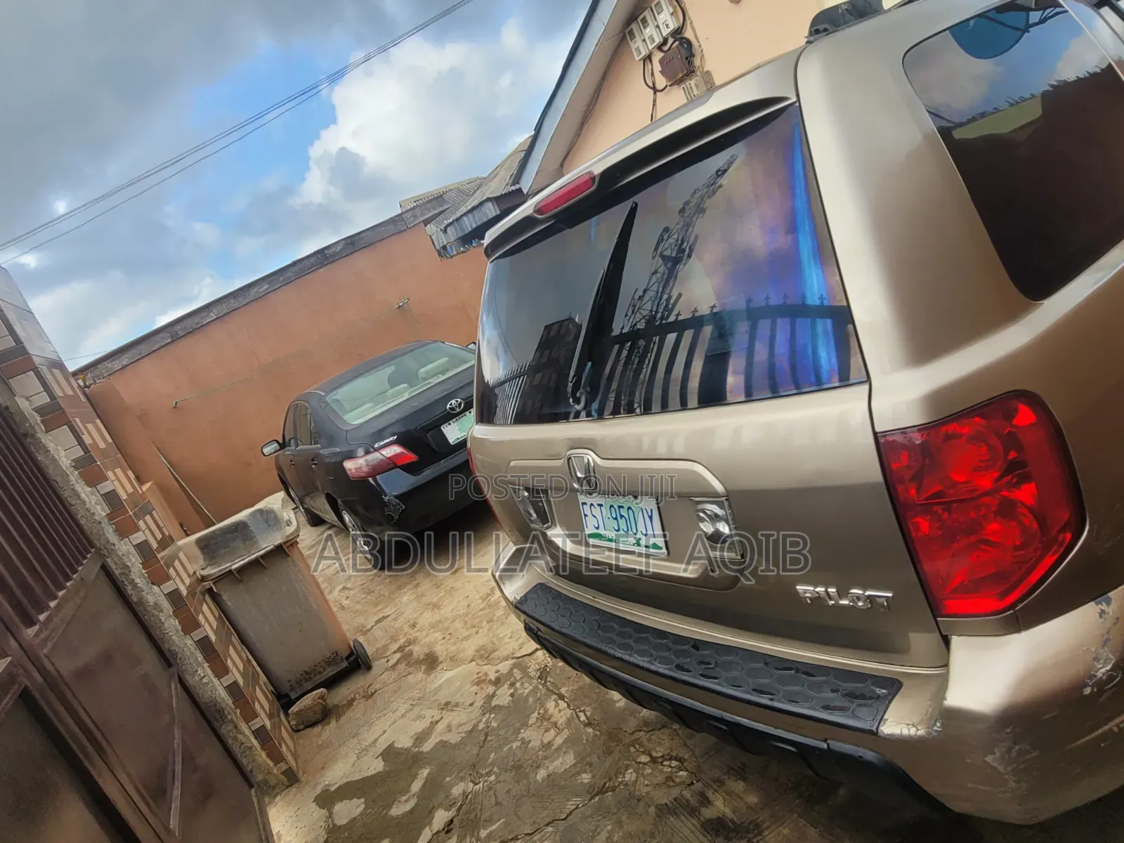 Honda Pilot 2003 Gold