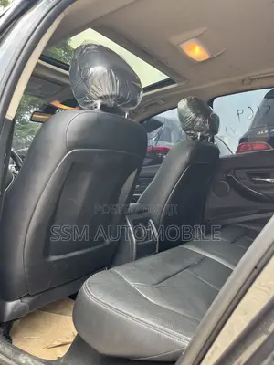 BMW 320i Sedan RWD 2013 Gray