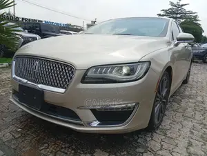 Lincoln MKZ 2017 Gold