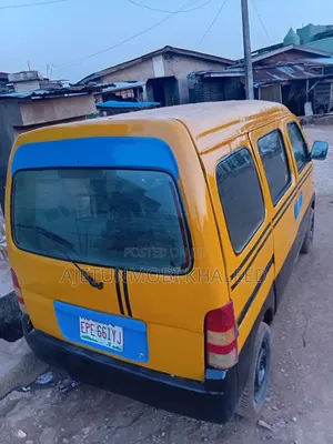New Suzuki APV Minibus 2010 Yellow
