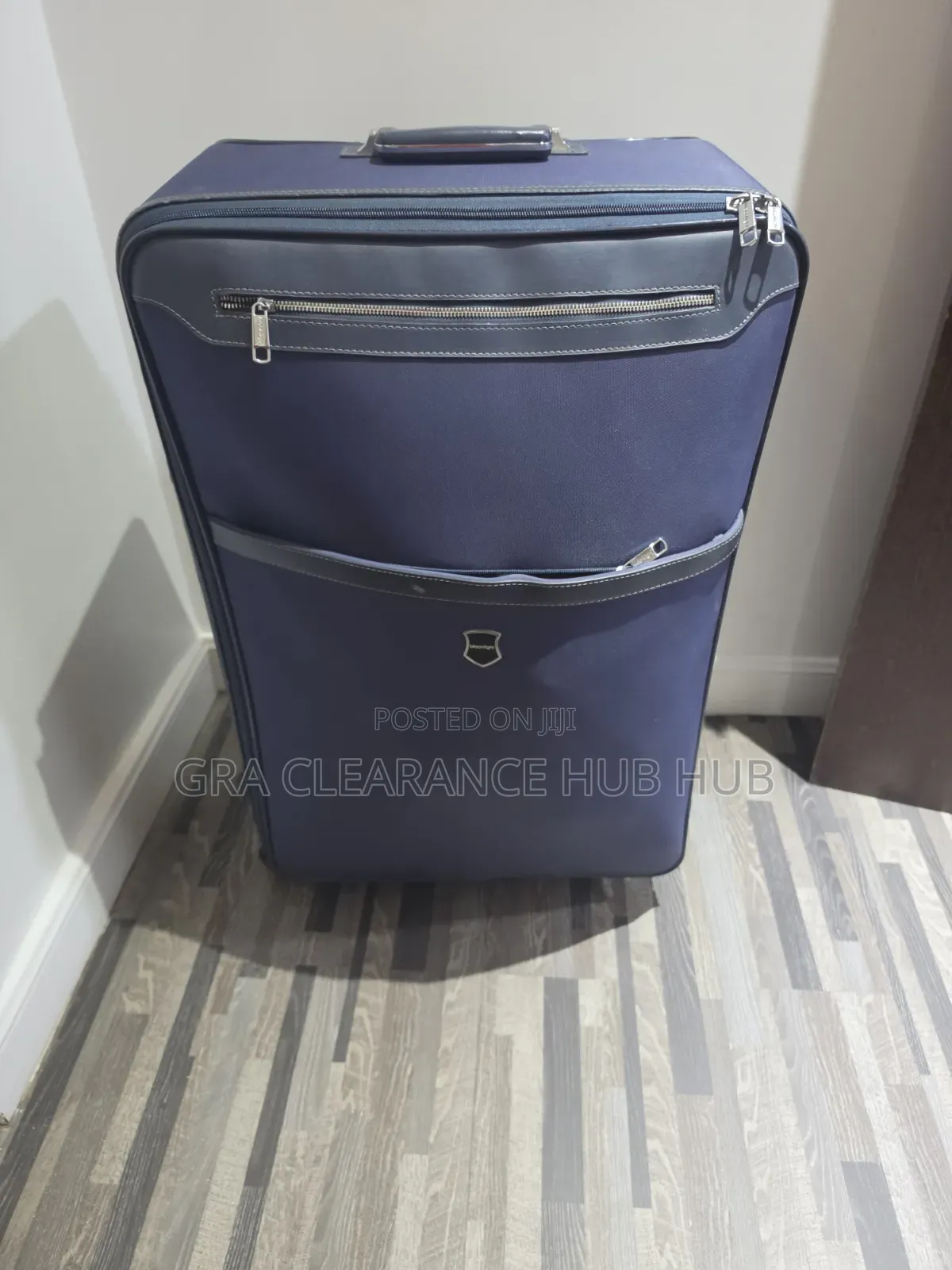 Navy Blue Hardshell Spinner Suitcase