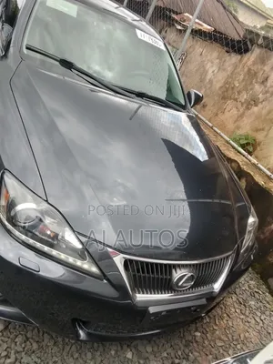 Lexus IS 350 2012