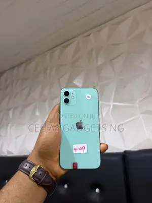 Apple iPhone 11 128 GB Green