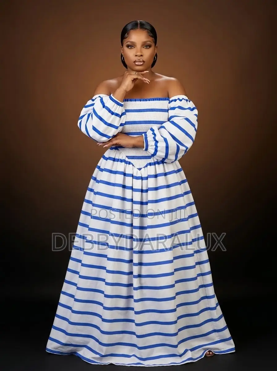 Maxi Dress With Detachable Sleeves