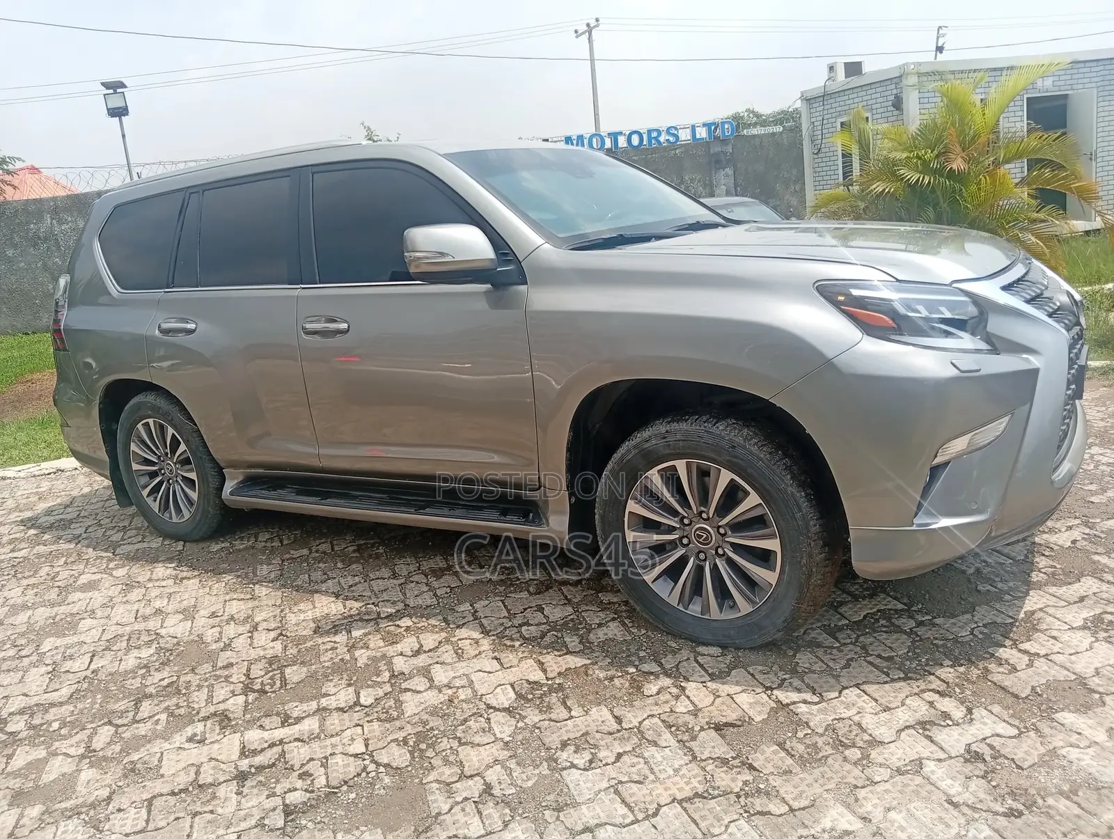 Lexus GX 2022 Gray