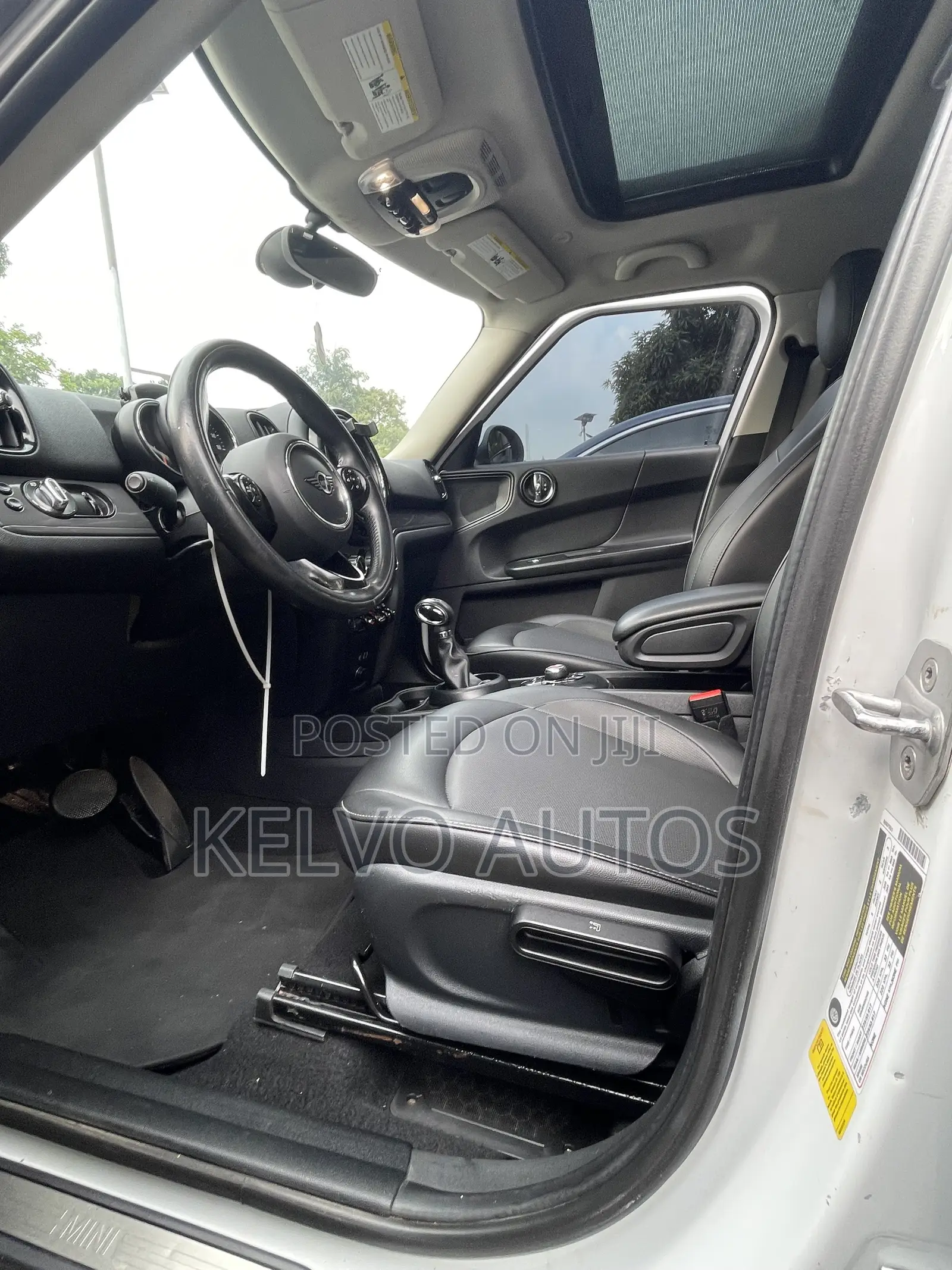 Mini Cooper 2018 White