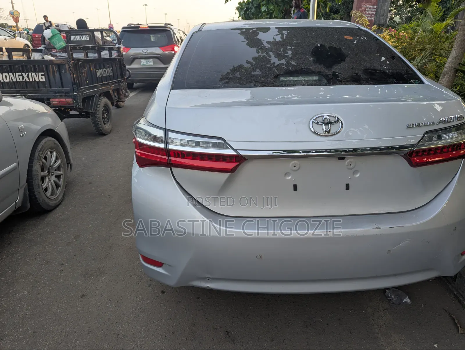 Toyota Corolla LE ECO Premium (1.8L 4cyl CVT) 2016 Silver