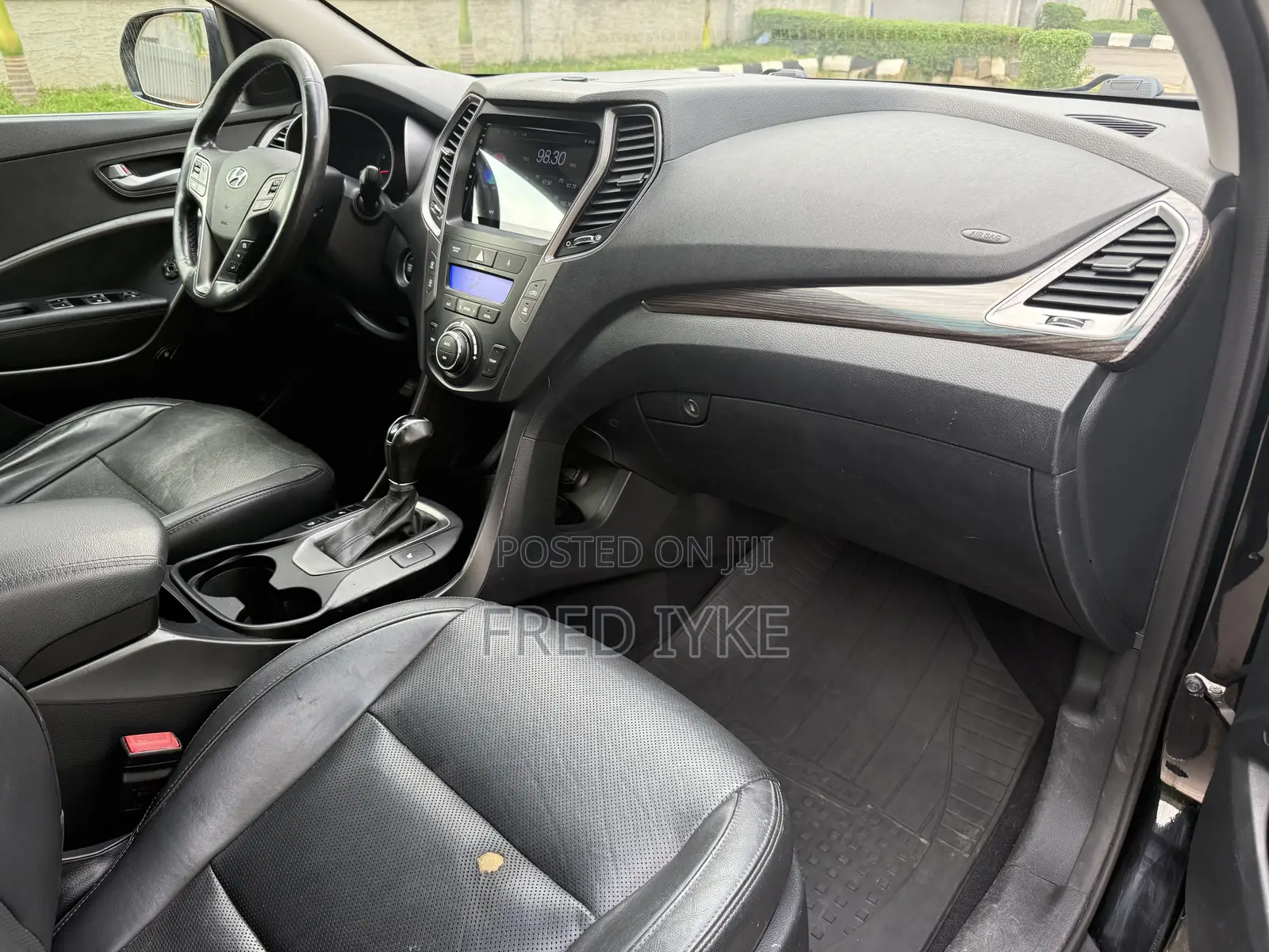 Hyundai Santa Fe 2016 Black