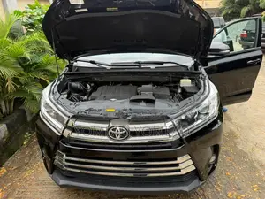 Toyota Highlander 2016 Black