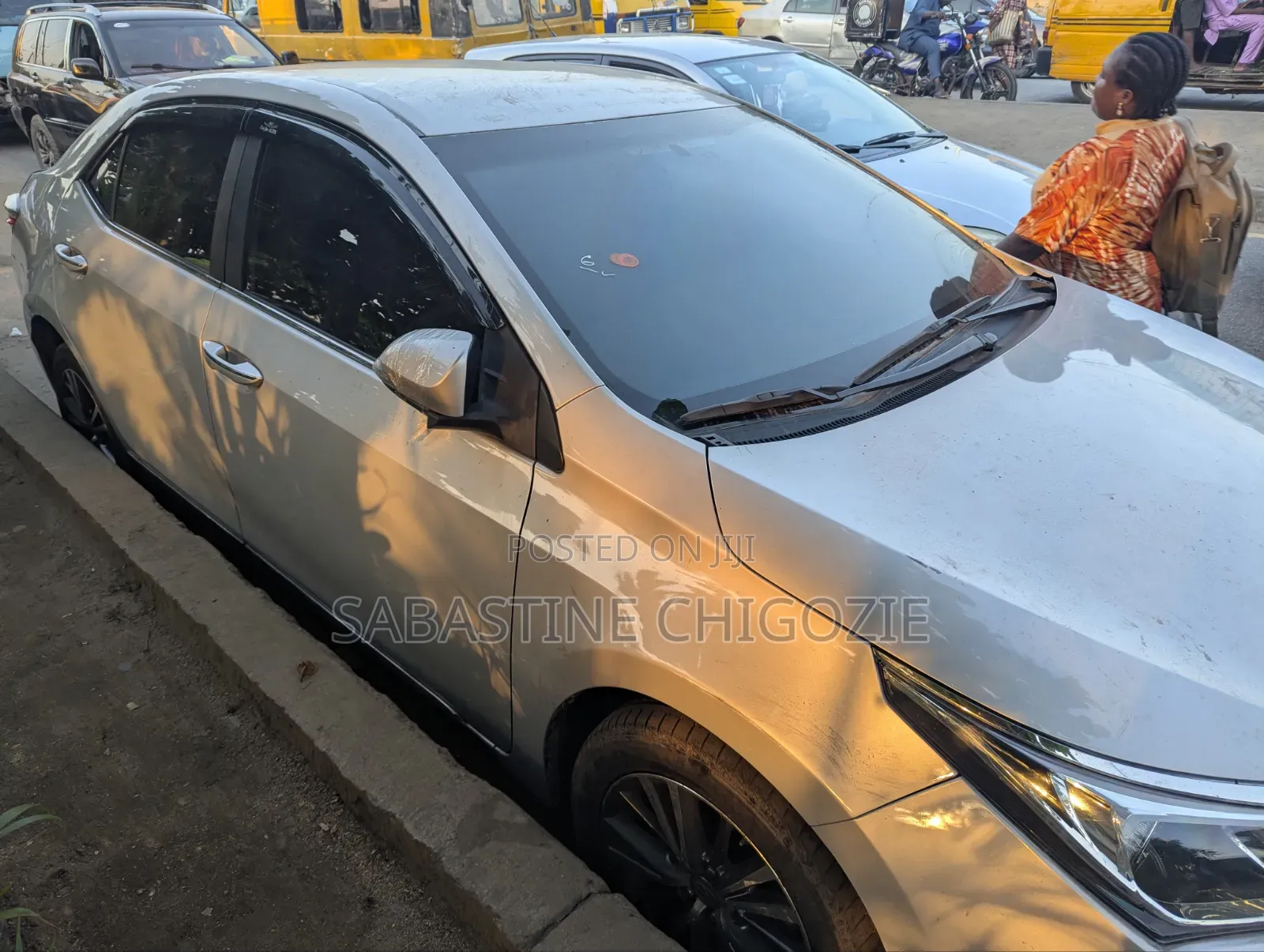 Toyota Corolla LE ECO Premium (1.8L 4cyl CVT) 2016 Silver