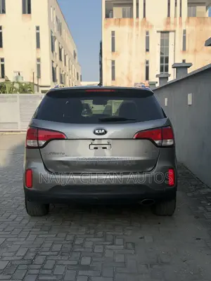 Kia Sorento Limited (SXL) 4dr SUV AWD (3.3L 6cyl 6A) 2014 Gray