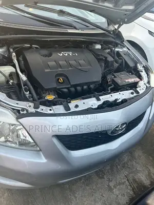 Toyota Corolla 2010 Silver