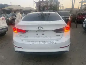 Hyundai Elantra 2017 White