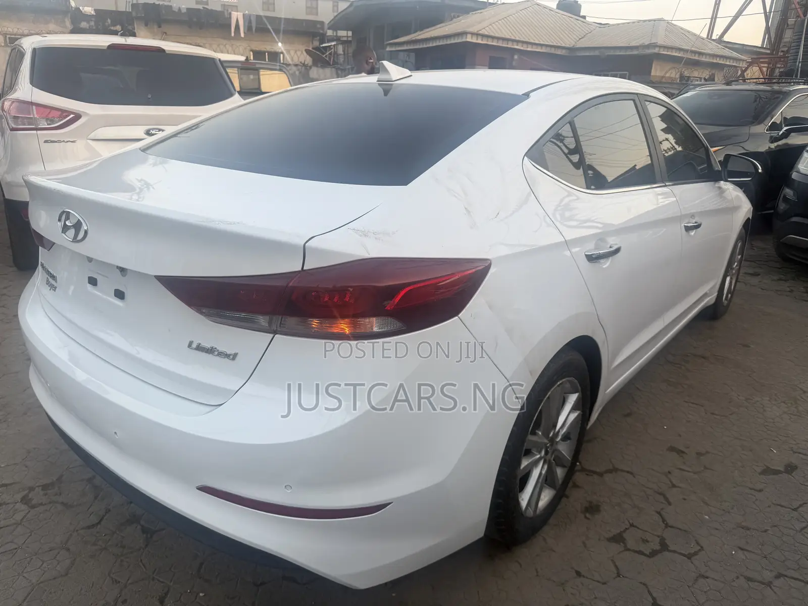 Hyundai Elantra 2017 White