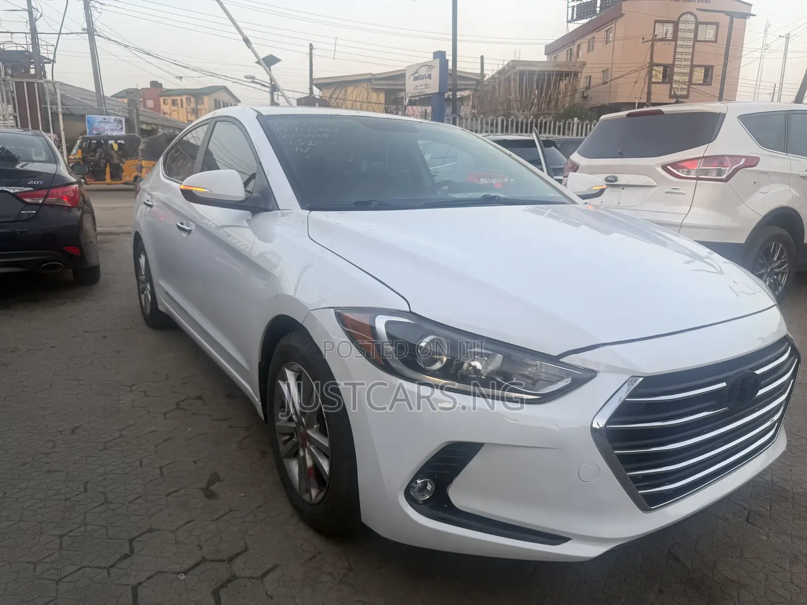 Hyundai Elantra 2017 White