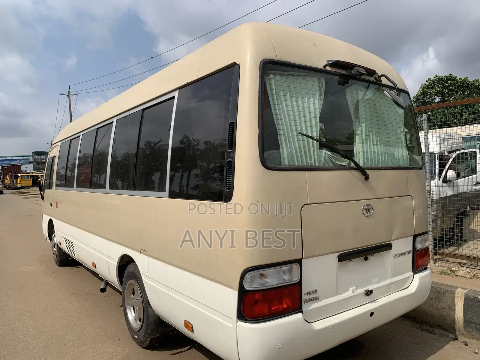 Toyota Coaster 2017 Gold