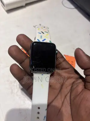 Apple Iwatch Series 3 42mm GPS With Extra Strap