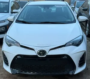 Toyota Corolla 2017 White