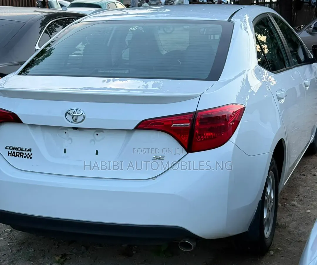 Toyota Corolla 2017 White