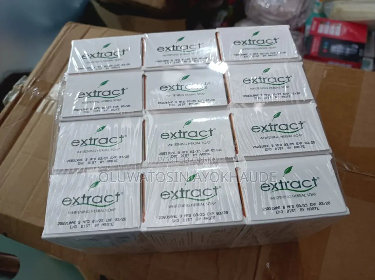 Extract Soap 12 Pieces in 1 Pack