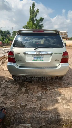 Toyota Highlander V6 FWD 2004 Silver