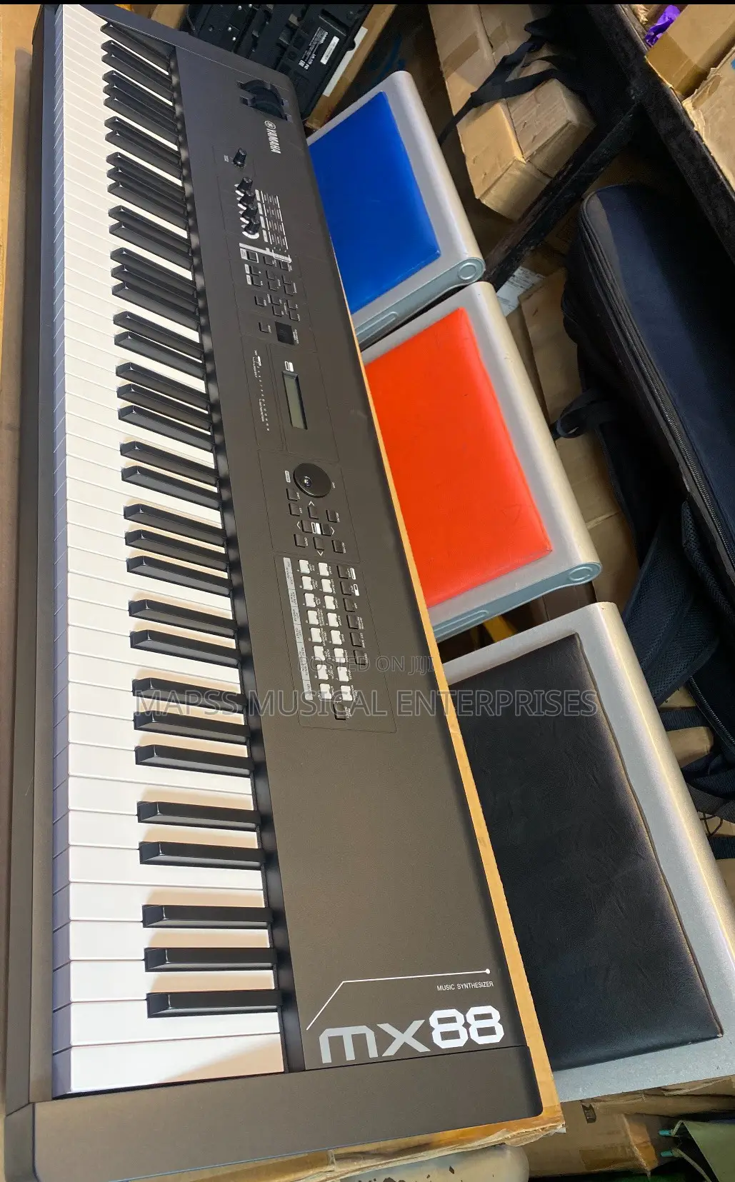 Yamaha MX88 88-Key Music Synthesizer