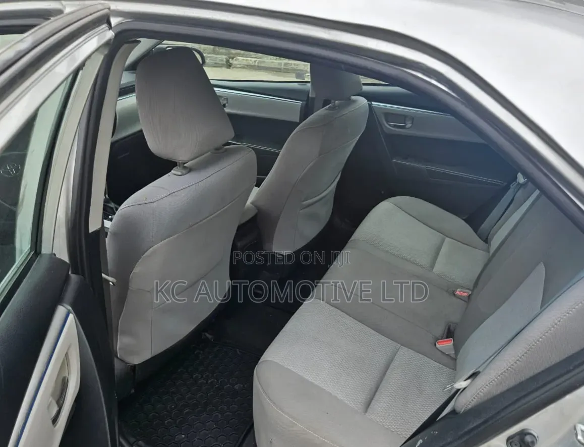 Toyota Corolla 2016 Silver
