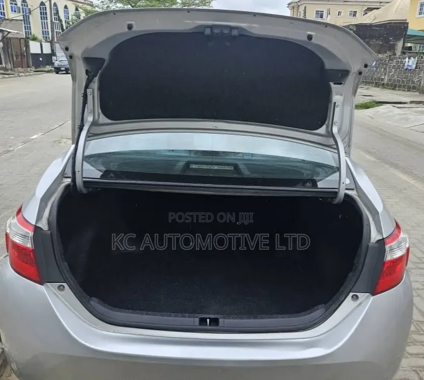 Toyota Corolla 2016 Silver