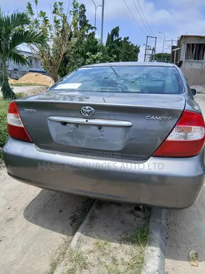 Toyota Camry LE 4dr Sedan (2.4L 4cyl 5M) 2003 Gray