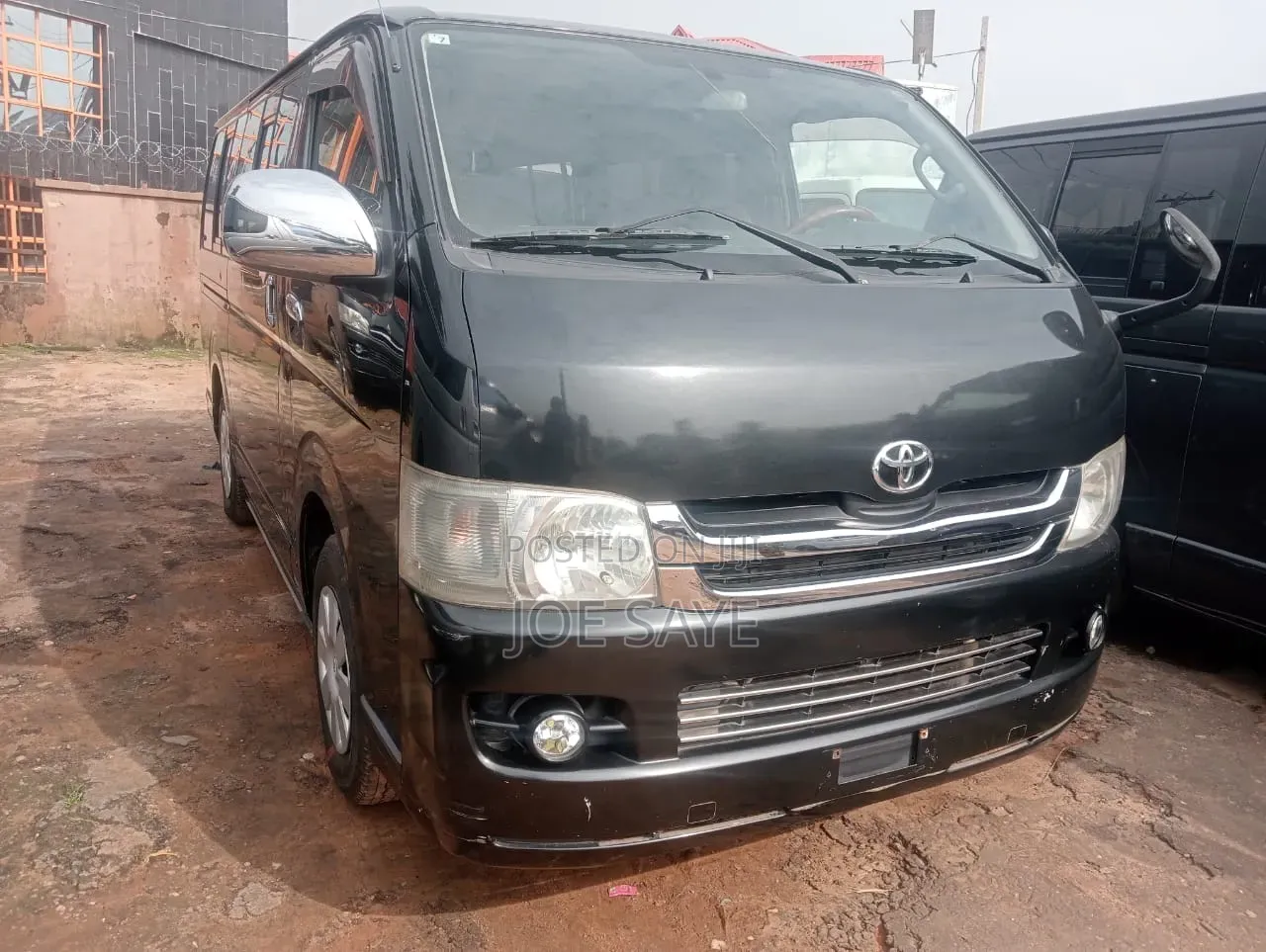 Toyota HiAce 2010 Grey