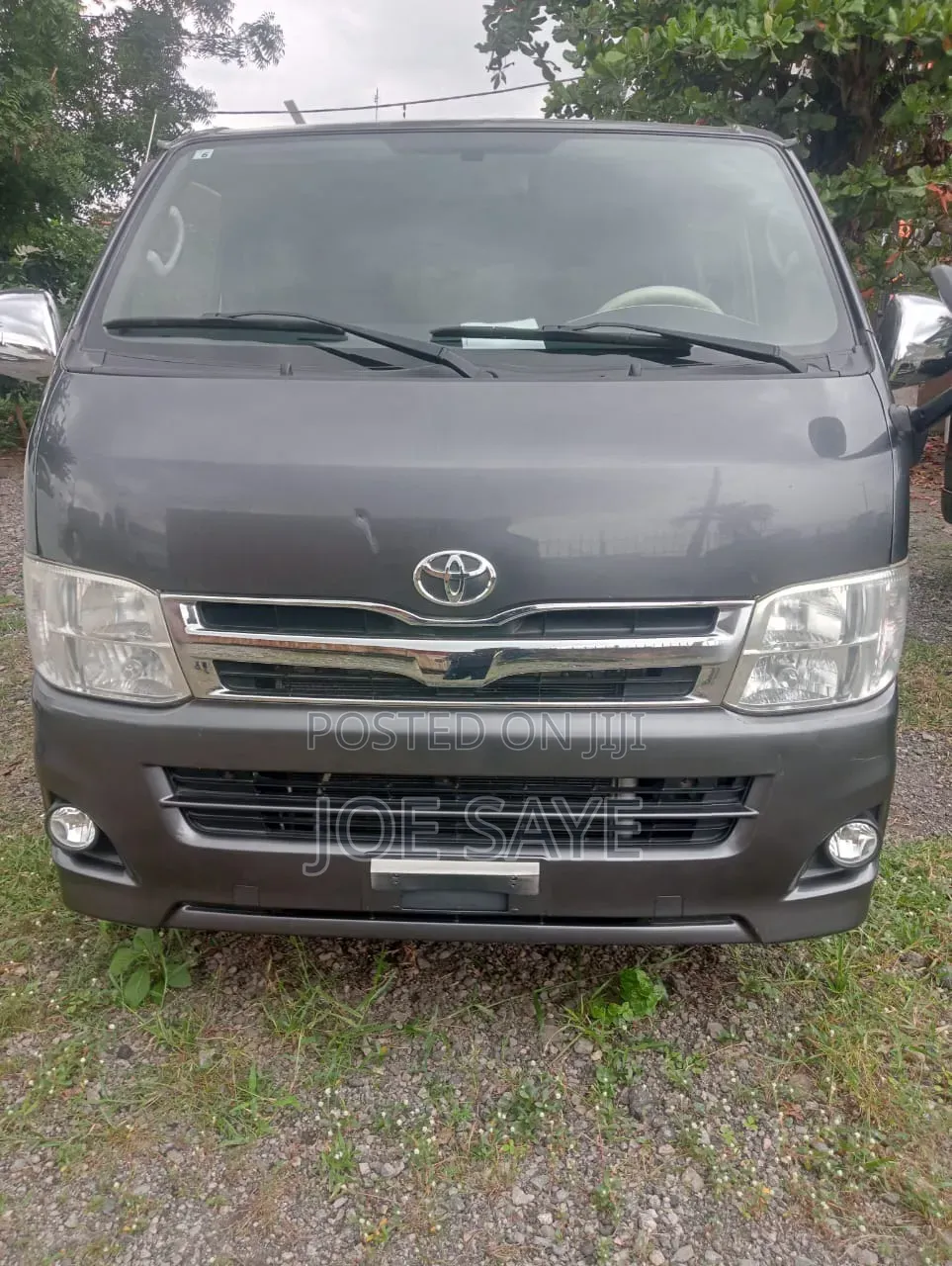 Toyota HiAce 2010 Grey