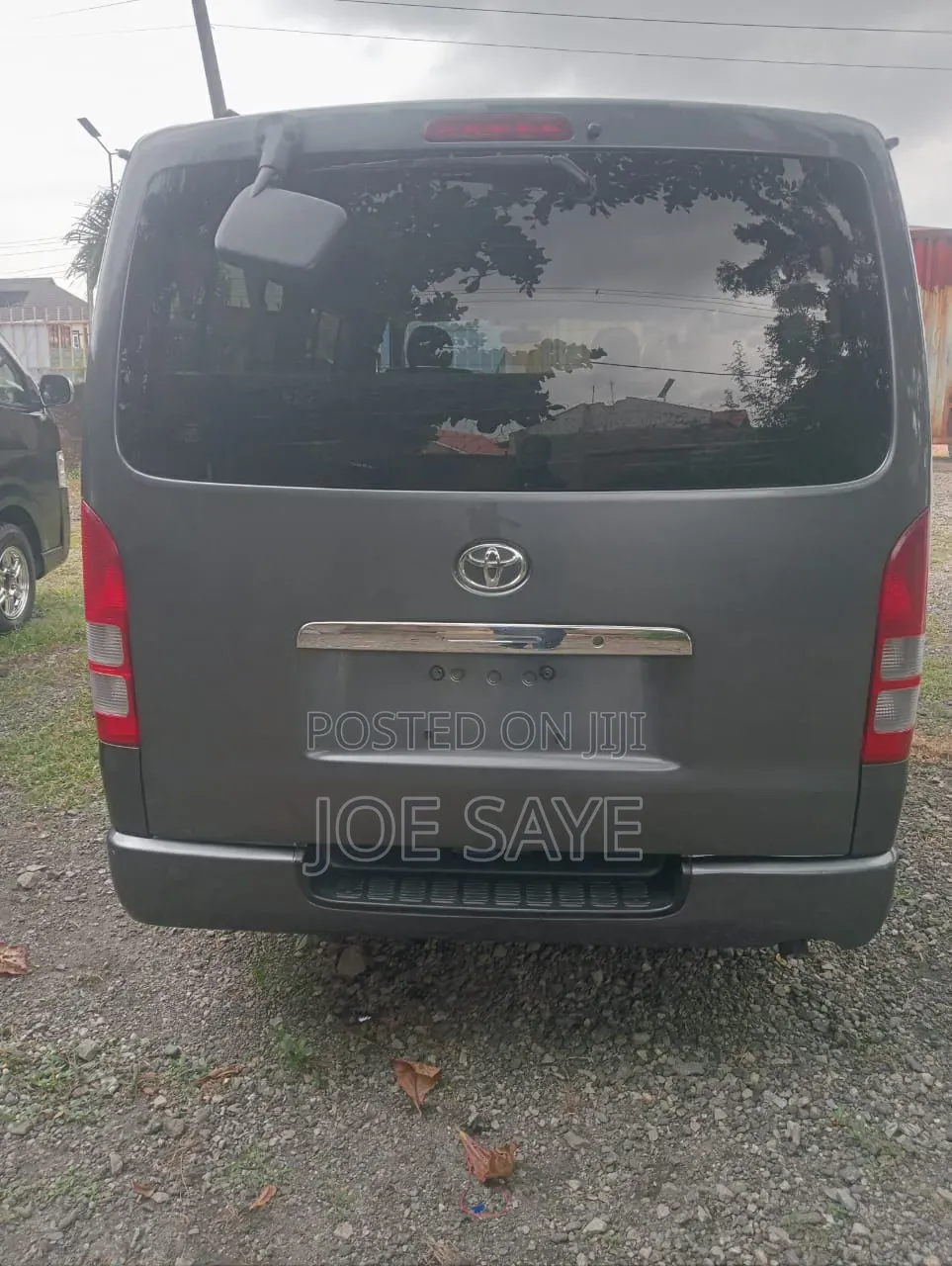 Toyota HiAce 2010 Grey